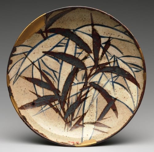 Kintsugi pottery